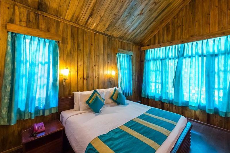 Symphony Palms Beach Resort And Spa Govind Nagar Exteriör bild